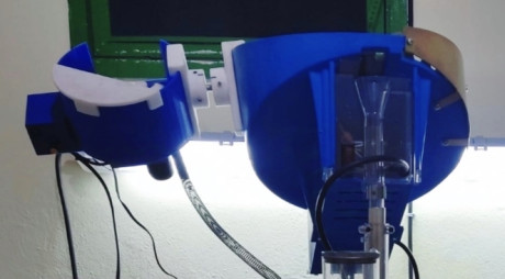 Se vende tolva de vainas original y tolva de puntas copia a 3D de la doble alpha. Precio de tolva de vainas 00