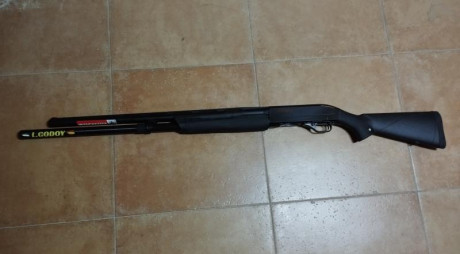 Vendo escopeta de corredera de la marca WINCHESTER modelo SXP, nueva solo probada aún tiene las pegatinas 01