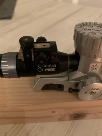 Vendo Diopter: Centra Diopter Spy Short con MEC Duplex Vario. Lleva montado un IRIS 9775 de AHG. 01