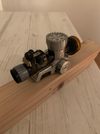 Vendo Diopter: Centra Diopter Spy Short con MEC Duplex Vario. Lleva montado un IRIS 9775 de AHG. 00
