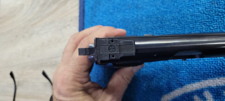 Pistola FN Herstal High Power HP35  de 1988 en 9 mm parabellum

Se entrega con 1 cargador y maletín no 31