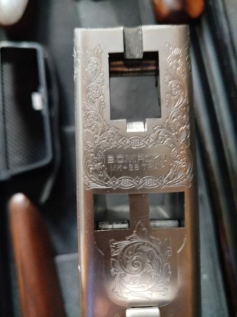 Vendo escopeta miroku MK38 trap, 76 de cañón, banda ancha, 1 y 2 estrellas fijas, carrillera ajustable 02