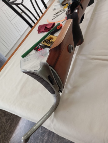   Vendo carabina Anchutz Mach 54 Modelo 1408 Serie X 
Cerrojo y Disparador moderno
Tiene una agrupación 30