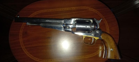 Se vende Pietta 1858 Inox , guiado en AE.
No lo uso y no lo he usado casi nada.
Estoy en Ferrol.
Lo compré 02