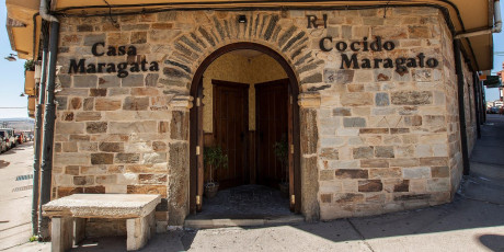 Hola a todos los usuarios de esta página web y de éste foro, me llamo Mario,soy de cerca de Astorga León,me 70