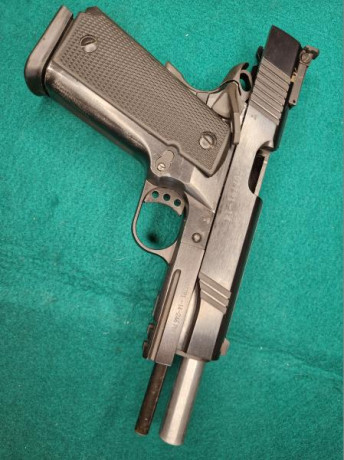 NORINCO NP 44,

Mejorada (muelles y kit de disparador) con dos cargadores MEC extra.


450 €

Arma en 02