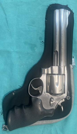 Por problemas de salud que me dificultan seguir con el tiro:
Vendo revolver Smith-Wensson 44 mágnum junto 00