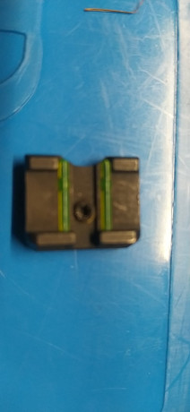 Hola. Vendo los siguientes elementos para pistola Glock.
- 2 cargadores G17+2: 50 euros( Vendidos)
- Funda 11