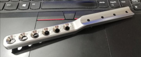 He diseñado una pieza para sustituir la montura de los visores térmicos Thermtec Vidar y el carril picatinny 02