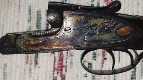 buenas, tengo un amigo que tiene desde hace años esta escopeta paralela marca COLIBRI del calibre 12...y 90