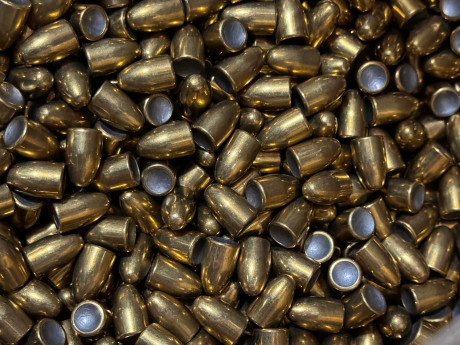A estrenar, ni un solo tiro  :mrgreen:  :mrgreen:  :mrgreen: 

VENDO PUNTAS DE 9mm DE 115 FMJ ARMSCOR 02