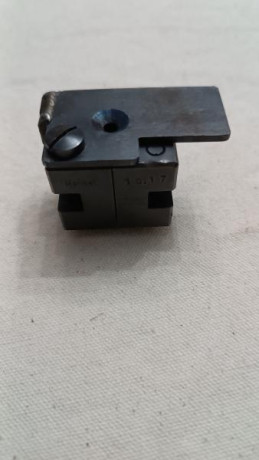 Buenas noches
Pongo a la venta esta turquesa de la marca HENSEL en Calibre 10,17 mm
El estado en que se 00