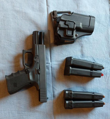 Vendo Glock Gen 4 como nueva
4 cargadores. Muy poco uso, 150 disparos máximo 02