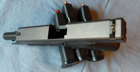 Vendo Glock Gen 4 como nueva
4 cargadores. Muy poco uso, 150 disparos máximo 01
