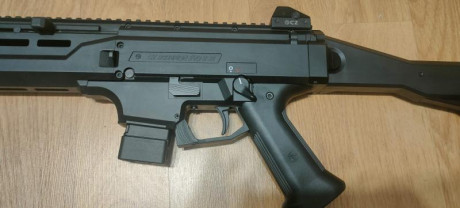 Buenas tardes, lo dicho, vendo este magnifico fusil en calibre 9mm 

El arma fue comprada en Marzo de 11