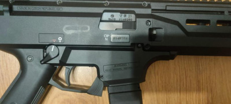Buenas tardes, lo dicho, vendo este magnifico fusil en calibre 9mm 

El arma fue comprada en Marzo de 10