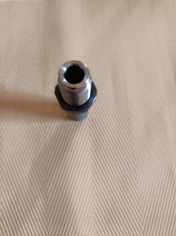 Vendo recalibrador "full lenght" LYMAN para el calibre .243, sin aguja desempistonadora. 
Poco 01