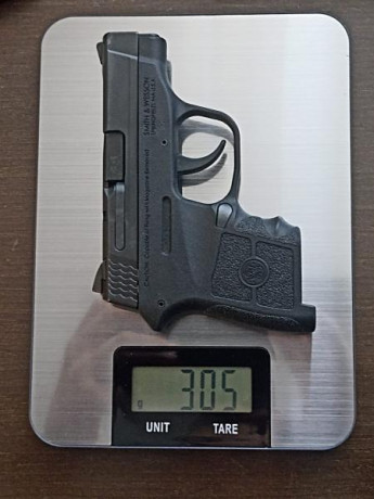 :::::   VENDIDA   :::::
Pues lo dicho... vendo mi pequeña Smith & Wesson M&P Bodyguard Cal .380 12
