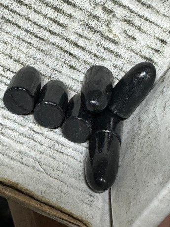 VENDO PUNTAS DE 9mm DE 160 GRAINS (pesan entre 162-163).

Hay 1.000 puntas, y están en Valencia.

Se venden 01
