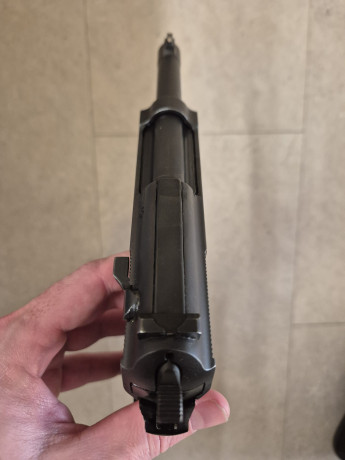 Vendo Walther P38 en muy buen estado.
Es de las últimas versiones con armazón de aluminio reforzado con 00