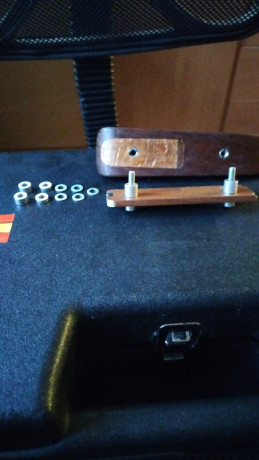 Vendo escopeta miroku MK38 trap, 76 de cañón, banda ancha, 1 y 2 estrellas fijas, carrillera ajustable 10