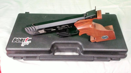 Vendo: por 800€ mas gastos.
Arma de excelente calidad,calibrada para el .32 S&W (W.C.), fabricada 02