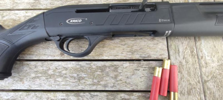 Vendo escopeta Marca Krico en calibre 12 pequeño o 410 como se llama ahora. Semiautomática Magnum con 02