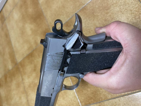Se vende Llama Max-2 1911 45acp 250€

4 cargadores, 2 muelles de diferente dureza, 2 fundas y 6 salvapercutores. 00