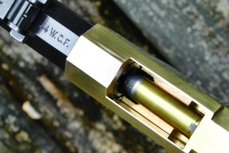 Hola a todos, soy winchester555,yo tiraba con un palanquero Uberti 44-40.Ahora me he comprado un CZ 455 50