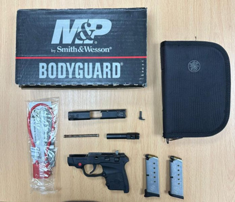 Vendo pistola Bodyguard de 2019
Se ha usado en dos ocasiones y está en perfecto estado.
Precio 475
Guiada 01