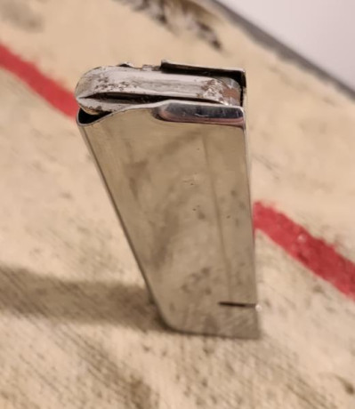 En venta cargador para pistola Astra Constable calibre 9 corto, en perfecto estado de conservación. Precio 01