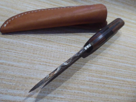 Hola, pongo a la venta varias piezas de mi colección, portes aparte

Muela Colibrí mango de madera   (vendido) 121