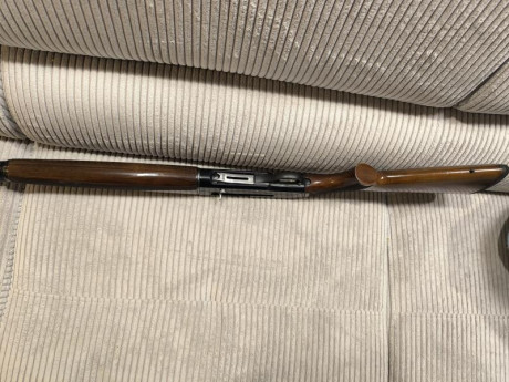 Se vende Breda Mira Cal 12/76.Cañon 66cm.Mecanismo de gas.Incluye Funda y chokes (Cilíndrico) de 5*,2* 10