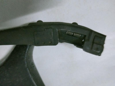 Hola, vendo unas cuantas piezas y complementos de la ametralladora Mg -42

Correa de lona de ultima epoca 12