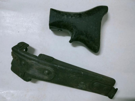 Hola, vendo unas cuantas piezas y complementos de la ametralladora Mg -42

Correa de lona de ultima epoca 11