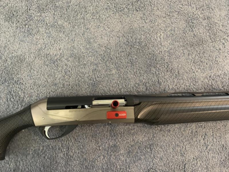 Vendo escopeta esta nueva como se puede ver en las fotos.
La compre por capricho y la he usado 4 veces 20