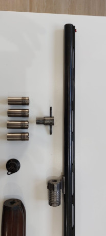 Vendo Fabarm Ellegi del calibre 12 con cañon de 71 cm. con chokes interiores *,**,***,**** y cilindrico, 01