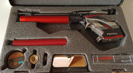 Pistola cacha M. En perfecto estado, es un arma muy precisa y equilibrada. Lleva maletin, record para 10