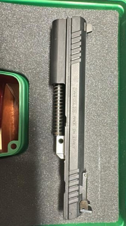 Buenas vendo pistola tanfoglio modelo PT 19 S B ,2 cargadores de 9 mm y un carro del 22 ,es de un amigo 01