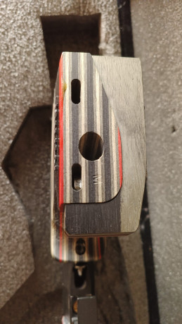 Pistola cacha M. En perfecto estado, es un arma muy precisa y equilibrada. Lleva maletin, record para 20