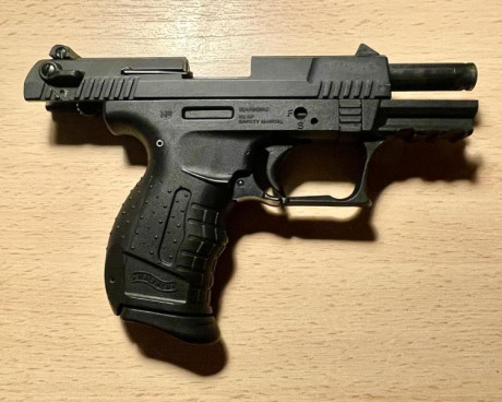 Vendo Walther P22 en perfecto estado. Prácticamente nueva. Maletín original, dos cargadores, herramientas 00