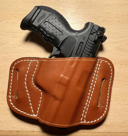 Vendo Walther P22 en perfecto estado. Prácticamente nueva. Maletín original, dos cargadores, herramientas 30