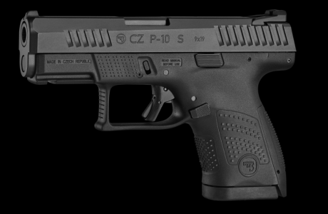 Nadie del foro ha hecho una lista de las pistolas relativamente compactas que son aptas para llevarlas 70