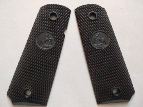 Hola, pongo varios tipos de cachas para las Colt 1911 Y Colt Mustang 380 

aun quedan de las militares 100