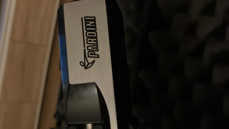 Buenas,se vende pistola pardini del 32sw,con dos cargadores y pieza de ayuda,la cacha es una M y esta 42