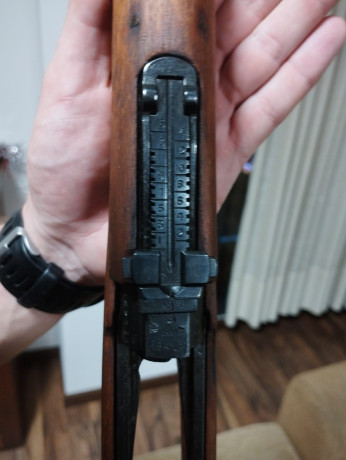 Un compañero de caza  que no está registrado me pide que le anuncie el siguiente fusil.

Se trata de un 12