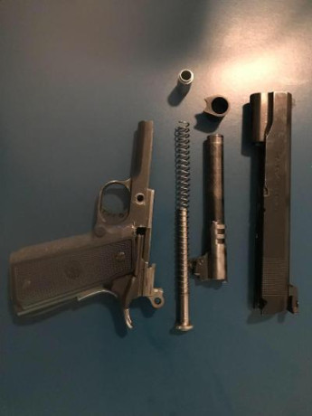 Vendo Paraordenace P16-40 en calibre 40 S&W se encuentra guiada en F en Cádiz 500€ más gastos 01