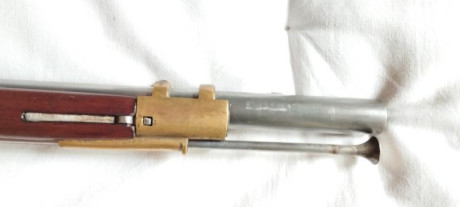 Vendo fusil de chispa marca AMR, calibre 69.
500€ portes no incluidos, está en Cartagena.
Contacto solo 11