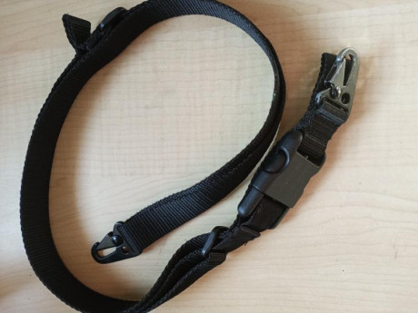 Vendo lo siguiente, los precios incluyen envió a península por mensajería, los artículos son originales, 02