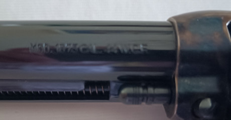 Vendo 2 revólveres Frontier 5,5" UBERTI en 44-40 y 22LR.

Con los certificados BOPE y Defensa para 02